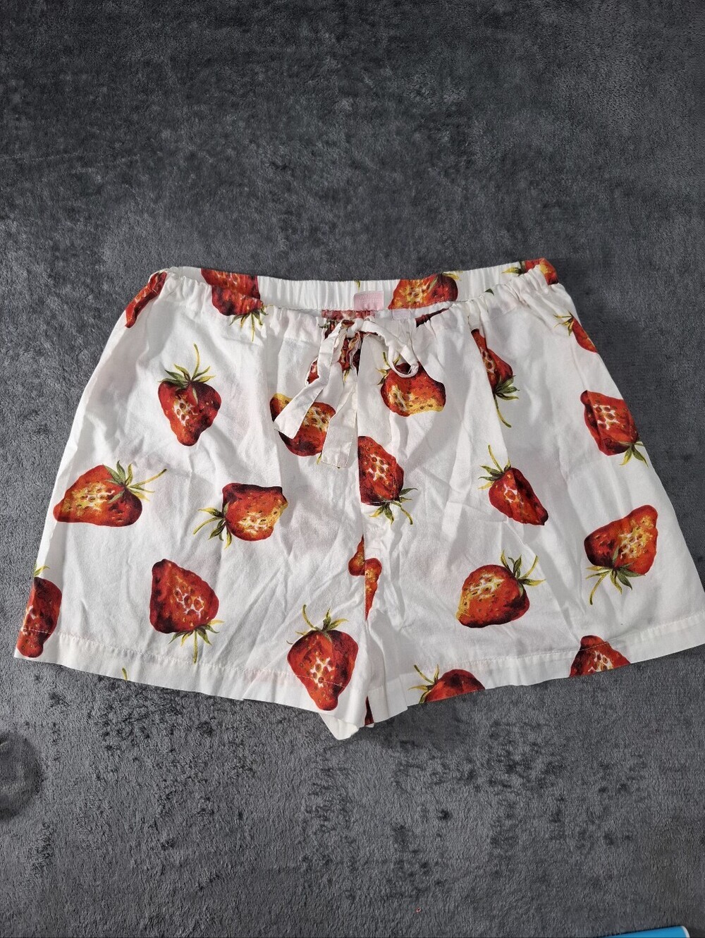 Victoria's Secret White Shorts with Red Strawberry Print Sz M Longewear